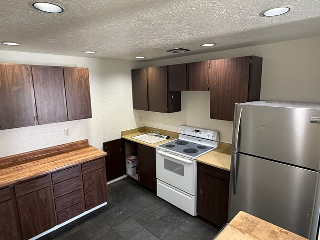 Photo - Cozy Condo in NE Bend!