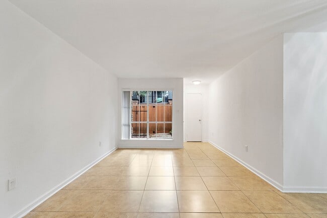 Photo - 711 Holiday Dr Unidad 35