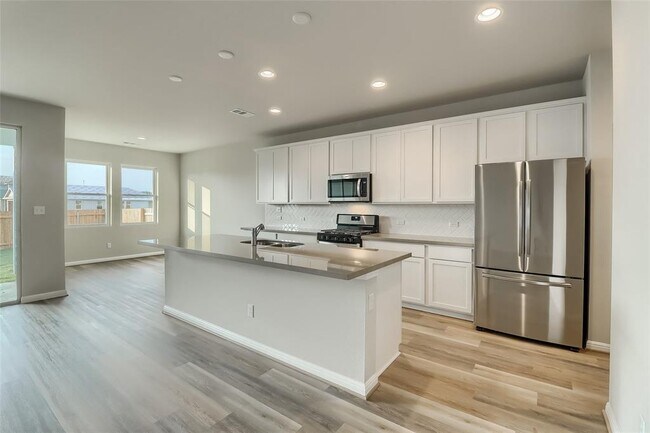 207 Watercourse Wy