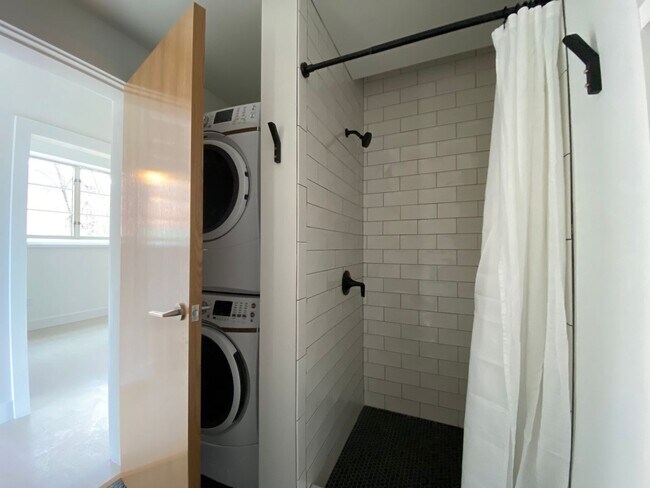 Photo - 188 Lincoln St Unit 2