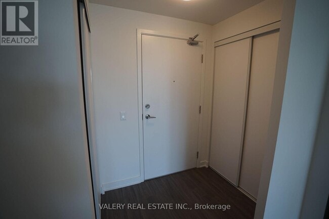 Photo - 681 Yonge St Unit 227