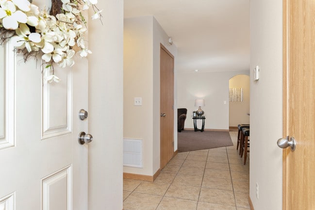 Photo - Melrose and Brooklyn Heights Apartments