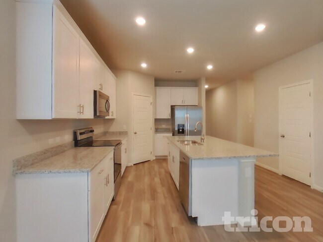 Photo - 5820 Zoey Wy