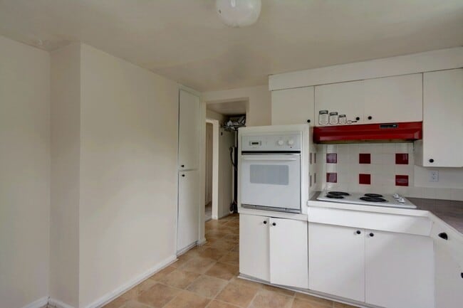 Photo - Three Bedroom One Bath House