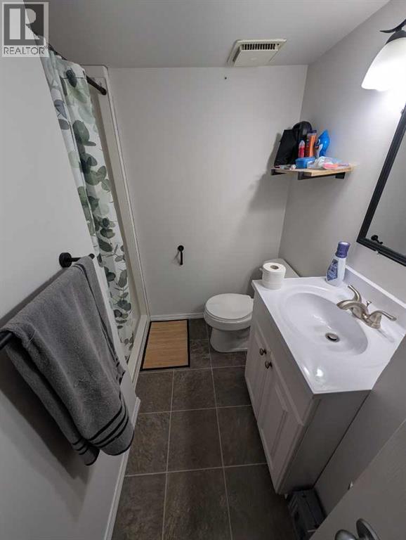 Photo - 1033 Elliot Rd S