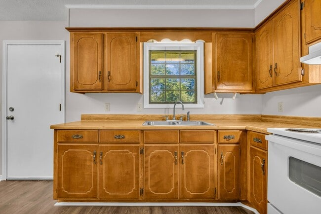 Photo - 369 Concourse Rd