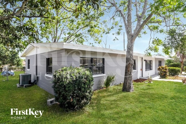 Photo - 1003 W 14th St