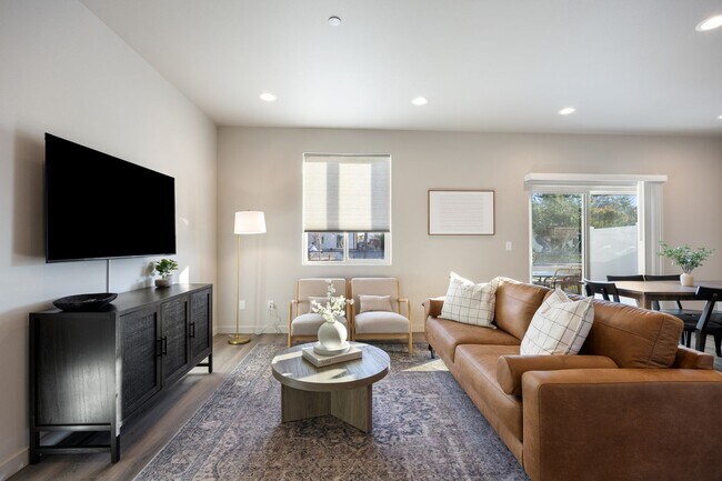 Photo - Fully Furnished Townhome in Ephrata! Unidad Fully Furnished E24