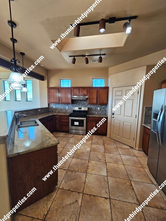 Photo - 4 bedrooms, 3 baths, single  story  on  We... House
