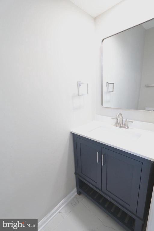 Photo - 11206 Barnswallow Pl