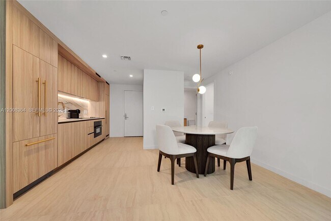 Photo - 77 SE 5th St Unit 1906