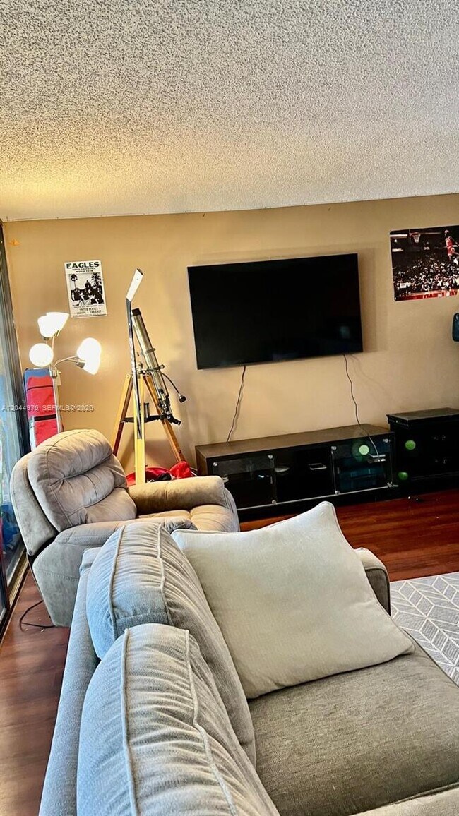 Photo - 8711 SW 30th St Unit 106