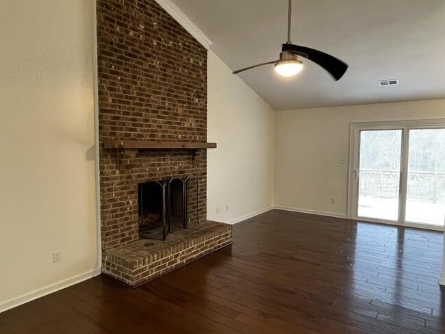 Photo - 6005 Tall Tree Ln