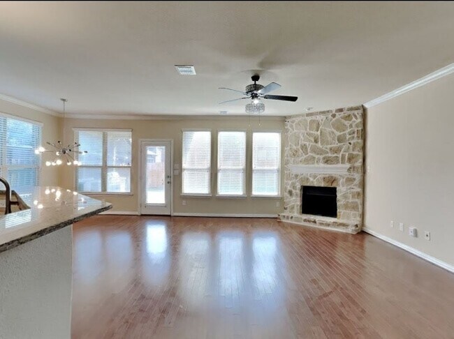 Photo - 1304 Jennings Ct