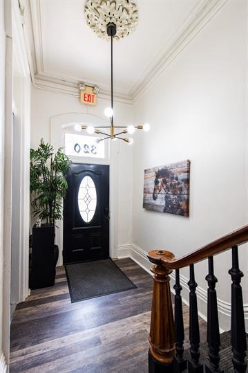 Photo - 320 E College St