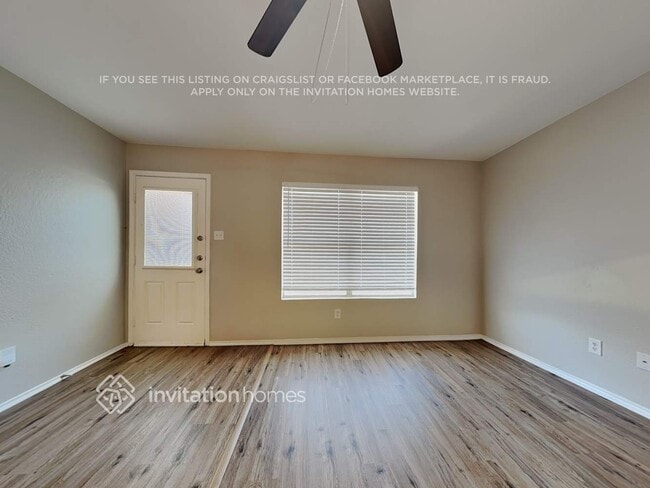 Photo - 1509 Queens Brook Ln