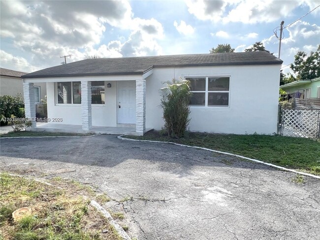 Photo - 31 SW 67th Ct