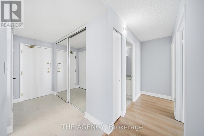 Photo - 90 Dale Ave Unité PH3