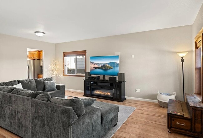 Photo - 3640 Creek View Dr