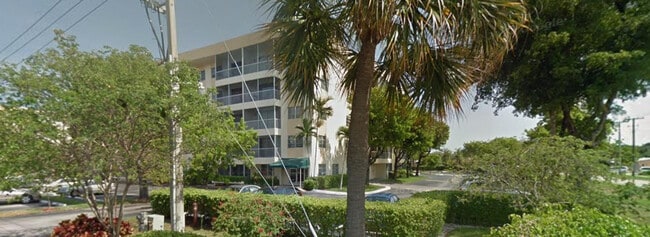 Building Photo - 50 SW 3rd Ave Unit 110