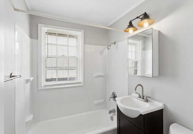 Photo - Lone Oak Villas