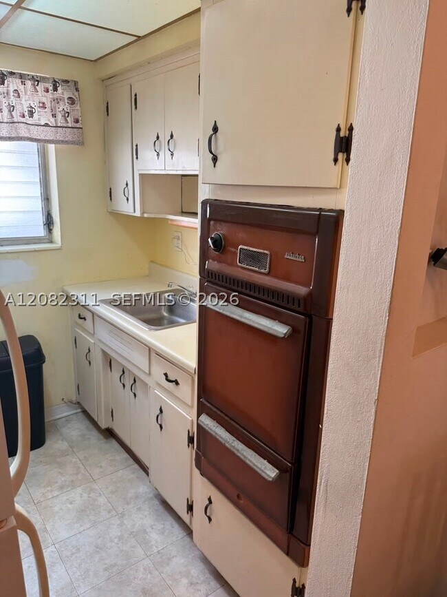 8132 Harding Ave Unit 9
