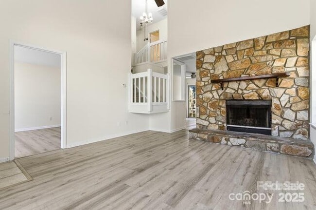 Photo - 6113 Windsor Gate Ln