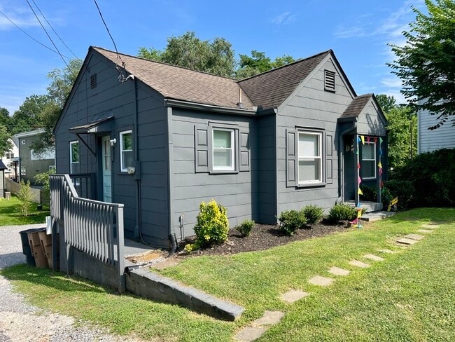 Photo - 833 Porter Rd