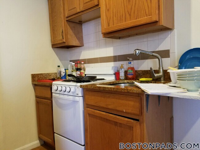 Photo - 14 Wait St Unidad 2F