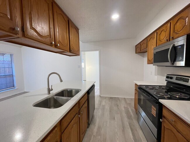 Photo - 2422-2424 Sherry Street Unit 2424