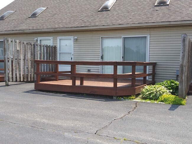 Photo - 1240 Aurora Hudson Rd Unit B