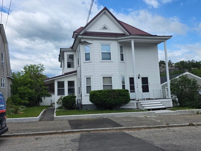 Building Photo - 214 Alsace St Unit 2nd floor