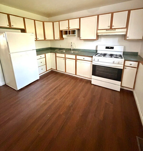 Photo - 1403 Centennial Dr