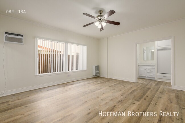 Photo - 1319 N Bronson Ave Unidad 107