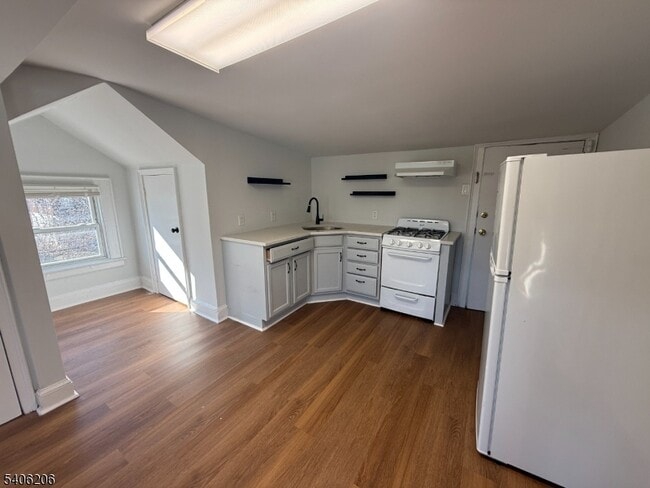 Photo - 18 Lexington Ave Unit 3F