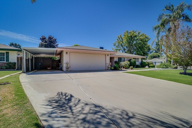 Photo - 5413 Inverrary Ct