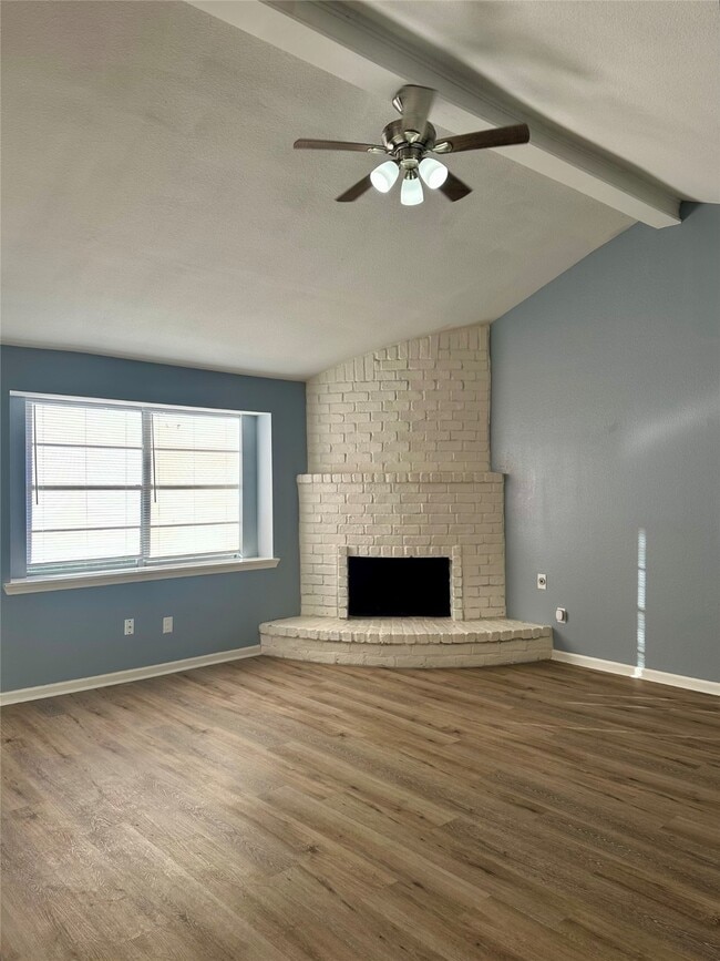 Building Photo - 15770 Chimney Rock Rd