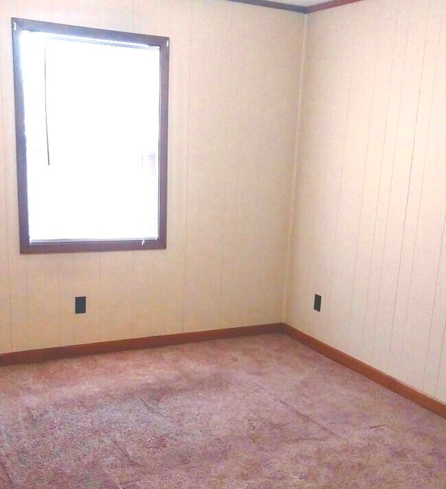 3311 Barrett Cir