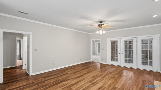 141 Canterbury Dr