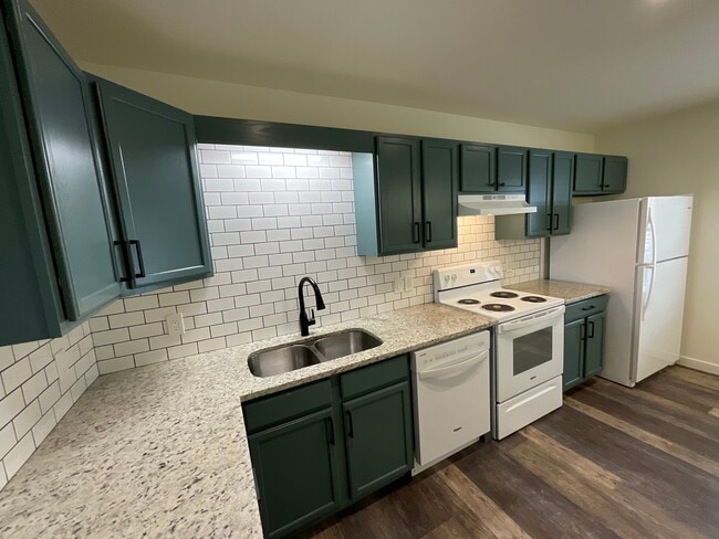 Photo - 2912 Montvale Rd