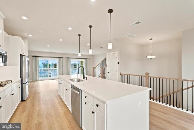 Photo - 8046 Williamson Blvd