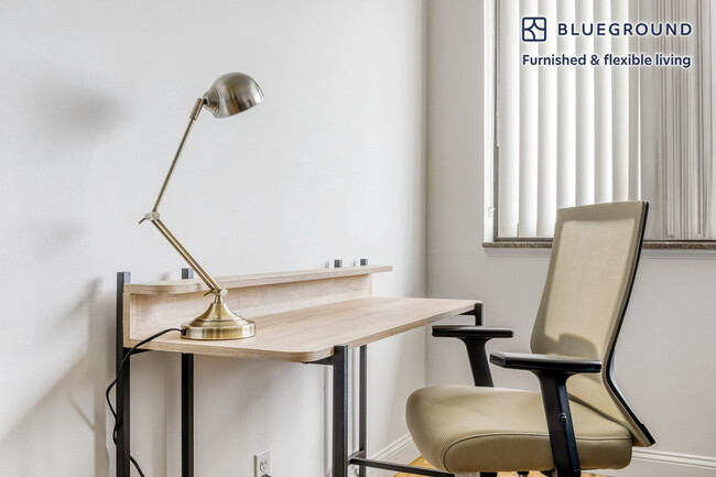 Photo - 221 Massachusetts Ave Unidad FL8-ID648