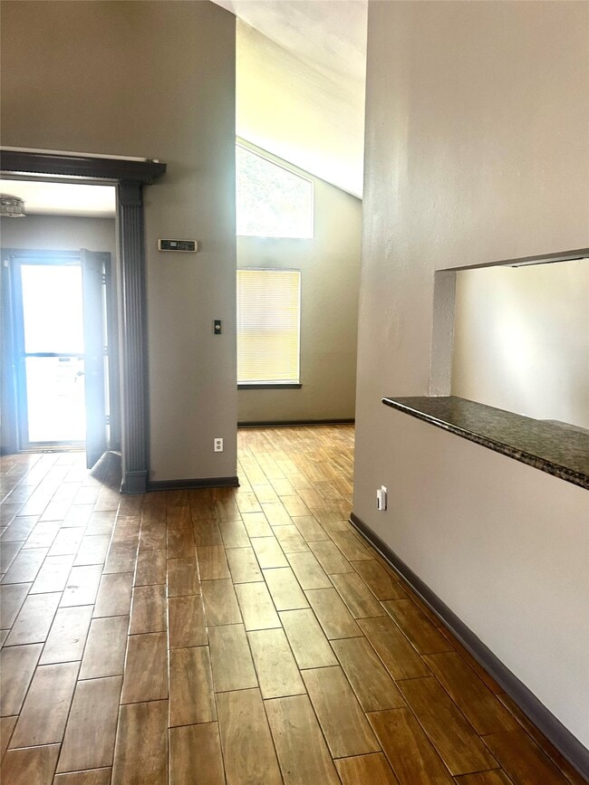 Photo - 11718 Zarroll Dr
