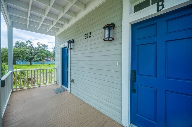 Photo - 312 S Oak Ave Unidad A