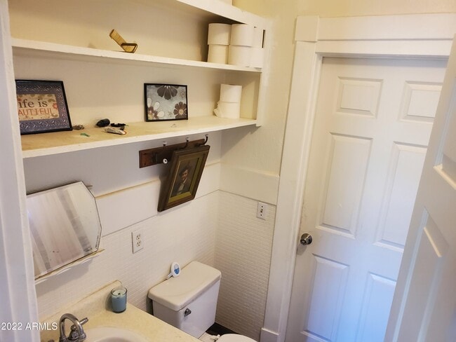 Photo - 576 Garfield Ave