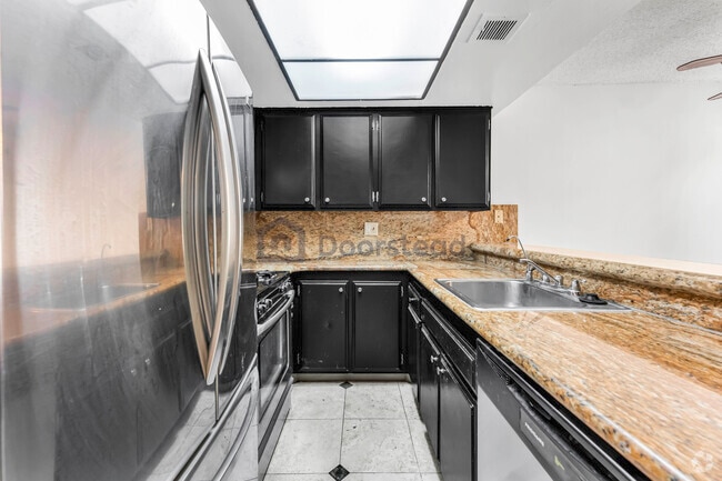 Building Photo - 15555 Nordhoff St Rental