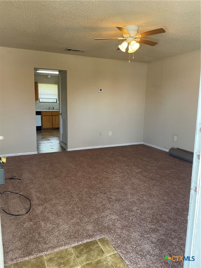 104 Horseshoe Dr