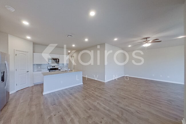 Photo - 117 ORTHELLO COURT