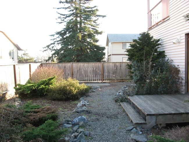 Photo - 824 SE Jensen St Unit #2