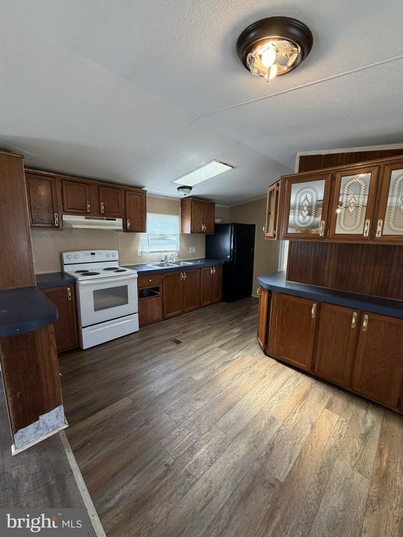 Photo - 97 Connector Rd